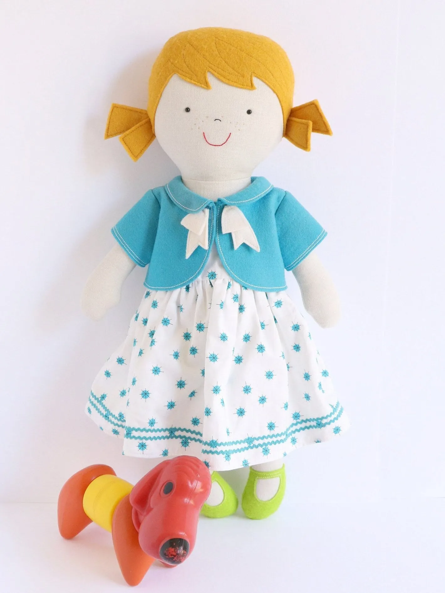 Tilly: Large doll with clothes sewing pattern